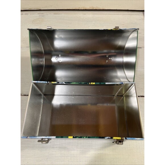 John Deere Tractor Tin Lunch Box Reproduction for Decorative Use and Storage - Picture 9 of 12